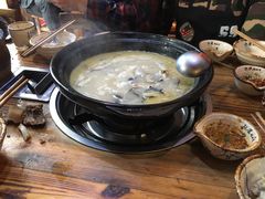 -阿婆情腊排骨火锅(金虹路店)