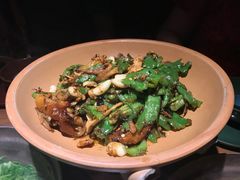 擂辣椒烧手撕鸡-吃饭皇帝大(合生汇店)