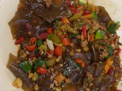 -阿瓦山寨·湘菜现炒·剁椒鱼头王(咸阳总店)
