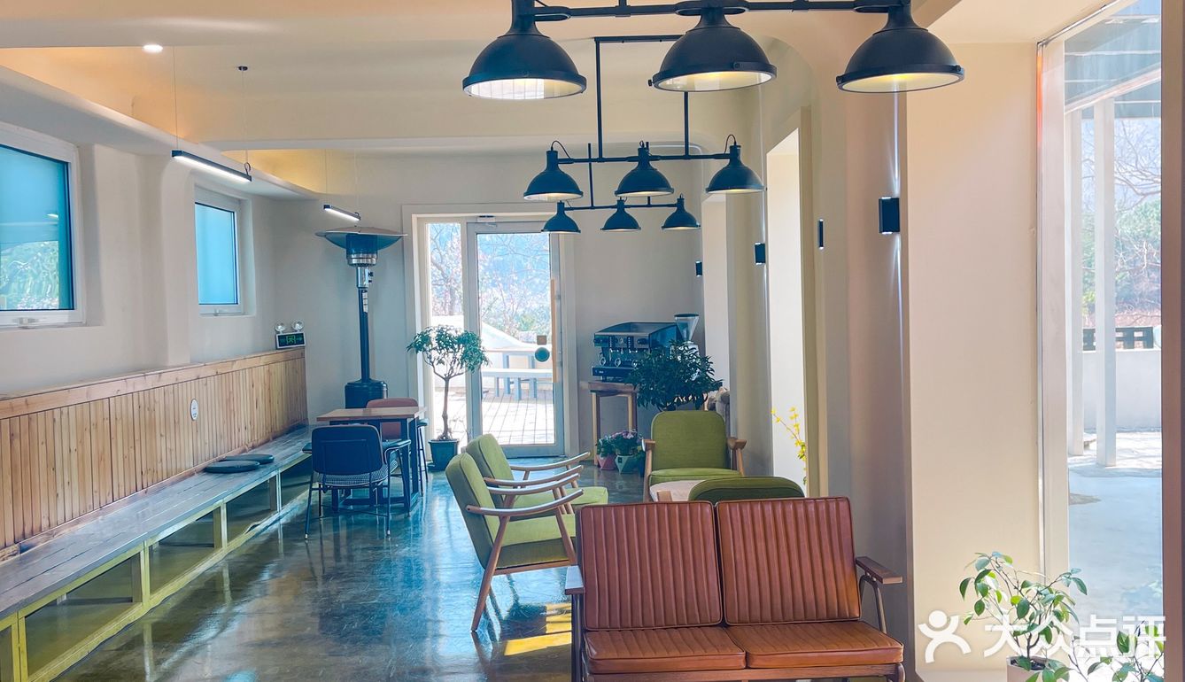 青岛崂山超小众咖啡店❗️真的有被美到呢