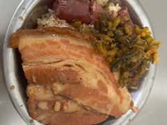 -梁阿婆廿年老牌扣肉糯米饭