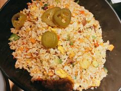 墨西哥黑椒牛肉炒饭-春树下·树屋花房西餐厅(罍街AS1980店)