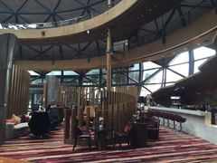 -上海滴水湖皇冠假日酒店