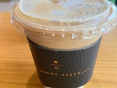臻选拿铁-星巴克臻选(湖滨道店)