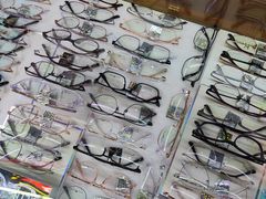 -宝岛眼镜·蔡司-依视路授权店(绿地缤纷城店)