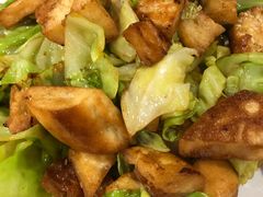 包菜炒馕丁-西北朗益和穆斯林餐厅