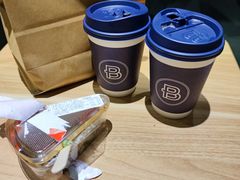 -巴黎贝甜(大宁国际商业广场店)