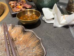 -铭牛烧肉·和牛海鲜自助(高新月牙湖店)