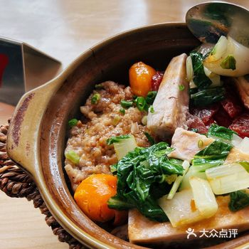 说它是No.1也不为过  老顾客煲仔饭