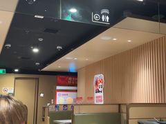 -海底捞火锅(曹安公路店)