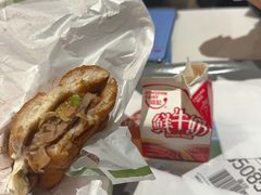 -麦当劳(华融店)