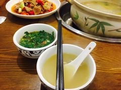 -乐山食古香跷脚牛肉
