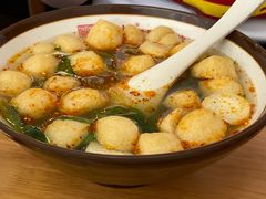油豆腐粉丝汤-小姜锅贴(凤凰街店)