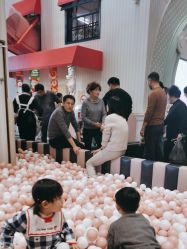 -奈尔宝·儿童乐园·亲子餐厅(华采天地店)