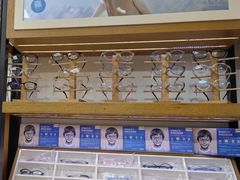 -沪睛眼镜蔡司官方授权店(金桥佳林路店)