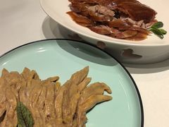 -贝勒爷·酥不腻烤鸭