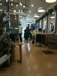 -简法造型·品牌形象店