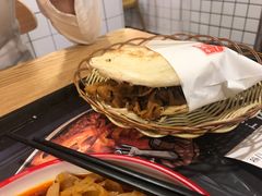 -十三朝牛馍王擀面皮(骡马市店)