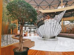 -上海滴水湖皇冠假日酒店