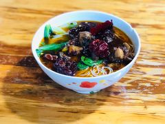 辣子鸡米线-越洋肖氏老米线(杨家坪店)