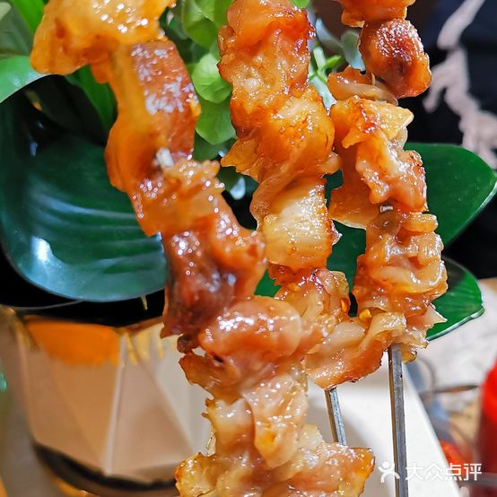 汉拿山烧烤串店