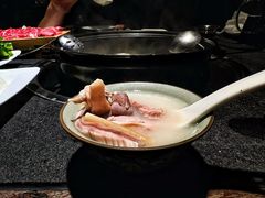 -大匠工房古船木艺术餐厅·猪肚鸡专门店(长白仙岛店)