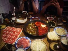 -巴卤社老火锅(财富店)