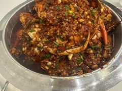 -凤凰路何眼镜香辣蟹(花果园店)