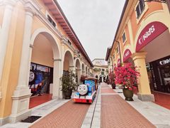 -佛罗伦萨小镇广佛名品奥特莱斯(疏港路店)