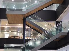 -浙江星杭奔驰4S店(海创园店)