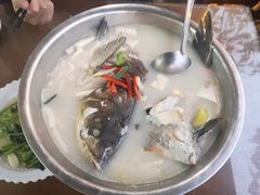 青山湖鱼头煲-青山湖野鱼馆
