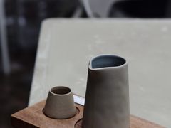 -彳亍咖啡·这里(水湾路店)