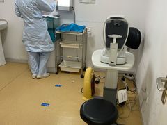 -上海大学附属上海和平眼科医院