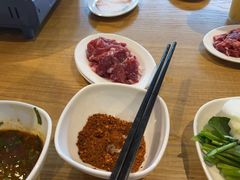 -牛满溢·自助潮汕鲜牛肉火锅(龙汇路店)
