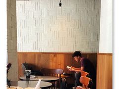 -星巴克(西藏路店)