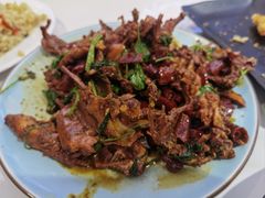 -嗨辣小聚·盘锦河蟹·海鲜烧烤龙虾(盘锦十年好店)