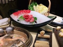 -余欢领鲜火锅(新街口店)