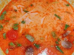 酸辣海鲜汤河粉-米纸越南小馆(金鹰世界店)