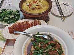 -阿瓦山寨·湘菜现炒·剁椒鱼头王(咸阳总店)