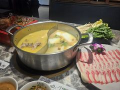 -禄婶鸡煲·打边炉