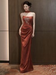 -不晚国际婚纱礼服