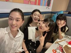 -海底捞火锅(长宁路龙之梦店)