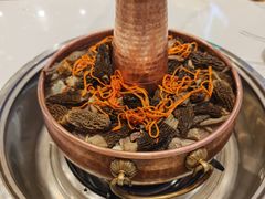 -乡土特色.冷锅鱼.牦牛肉汤锅