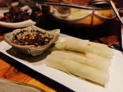 -野山舂·贵州现舂酸汤火锅(鸿通城店)