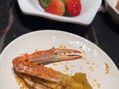 -雍容荟帝王蟹活龙虾展台自助(IFS黑金店)