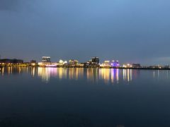 -上海滴水湖皇冠假日酒店