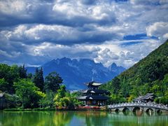 -黑龙潭公园