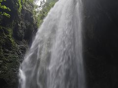 -龙水峡地缝景区
