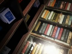 -钟书阁(松江泰晤士小镇店)