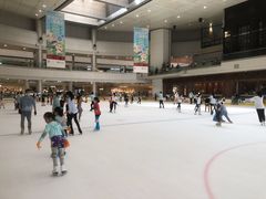 -冰纷万象滑冰场(深圳万象城店)